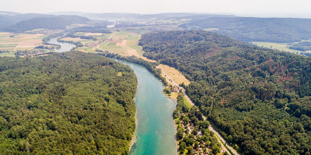 Projektperimeter Revitalisierungsprojekt Camping Läui/Ziegelhütte−Schupfen, Blick flussaufwärts. Foto Amt für Umwelt Kanton Thurgau