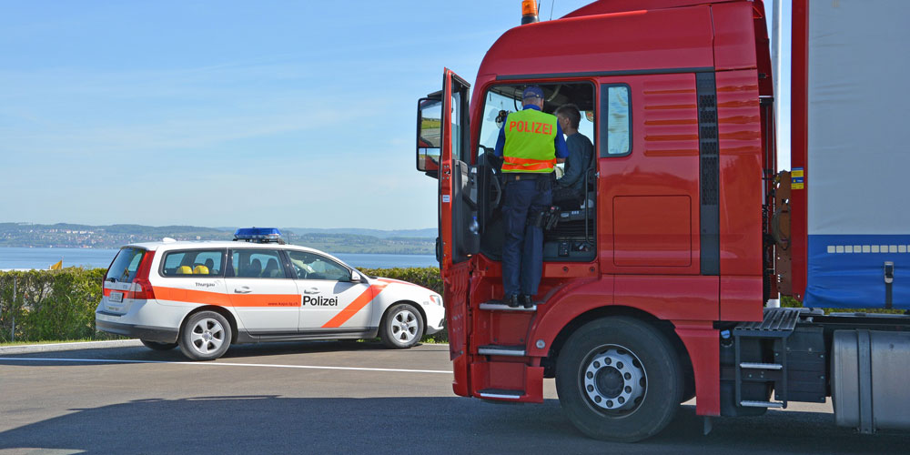 Die Schwerverkehrs-Spezialisten der Kantonspolizei Thurgau kontrollieren jedes Jahr über 5’000 Lastwagen.