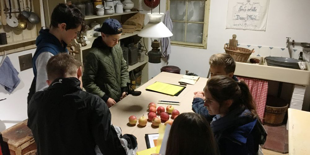 Am Kinder-Workshop erfahren die jungen Museumsgäste mehr zur Liaison zwischen dem Apfel und dem Thurgau.